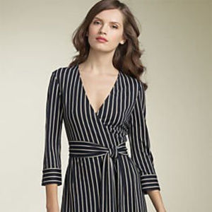 EUC Diane Von Furstenberg Navy Wrap Dress, Sz 6